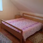 Vendégház Mozara