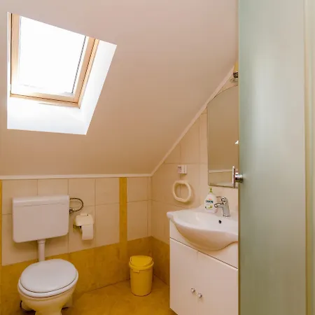 Πανσιόν Mozara