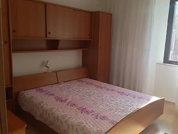 Πανσιόν Mozara 3*