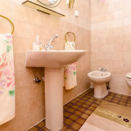 Mozara Πανσιόν 3*